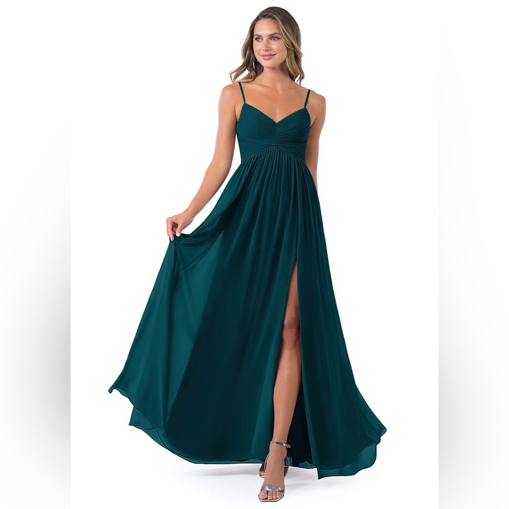 AZAZIE Bridesmaids dress - ALIA
Pine Size 8